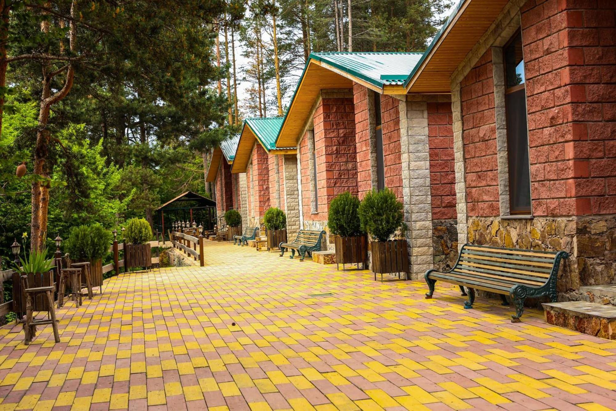 Haghartsin Hotel And Restaurant ディリジャン エクステリア 写真
