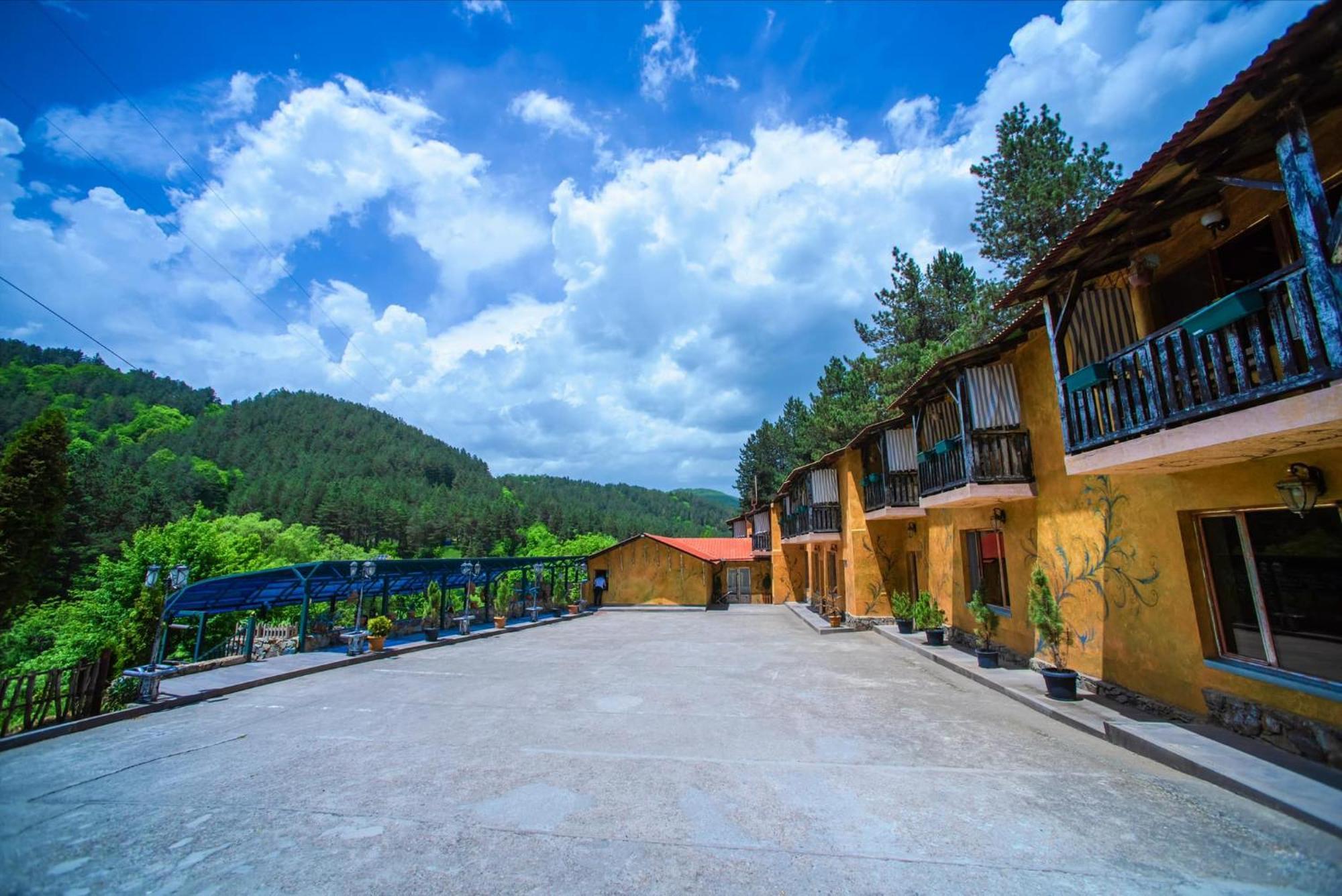 Haghartsin Hotel And Restaurant ディリジャン エクステリア 写真